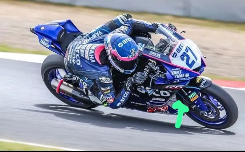 米朗KPM12J两端鱼眼铰接拉杆式位移传感器在赛车上使用案例