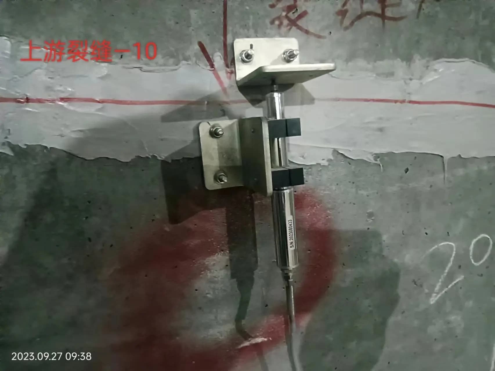 米朗LVDT裂缝计系列在桥梁裂缝上应用监测